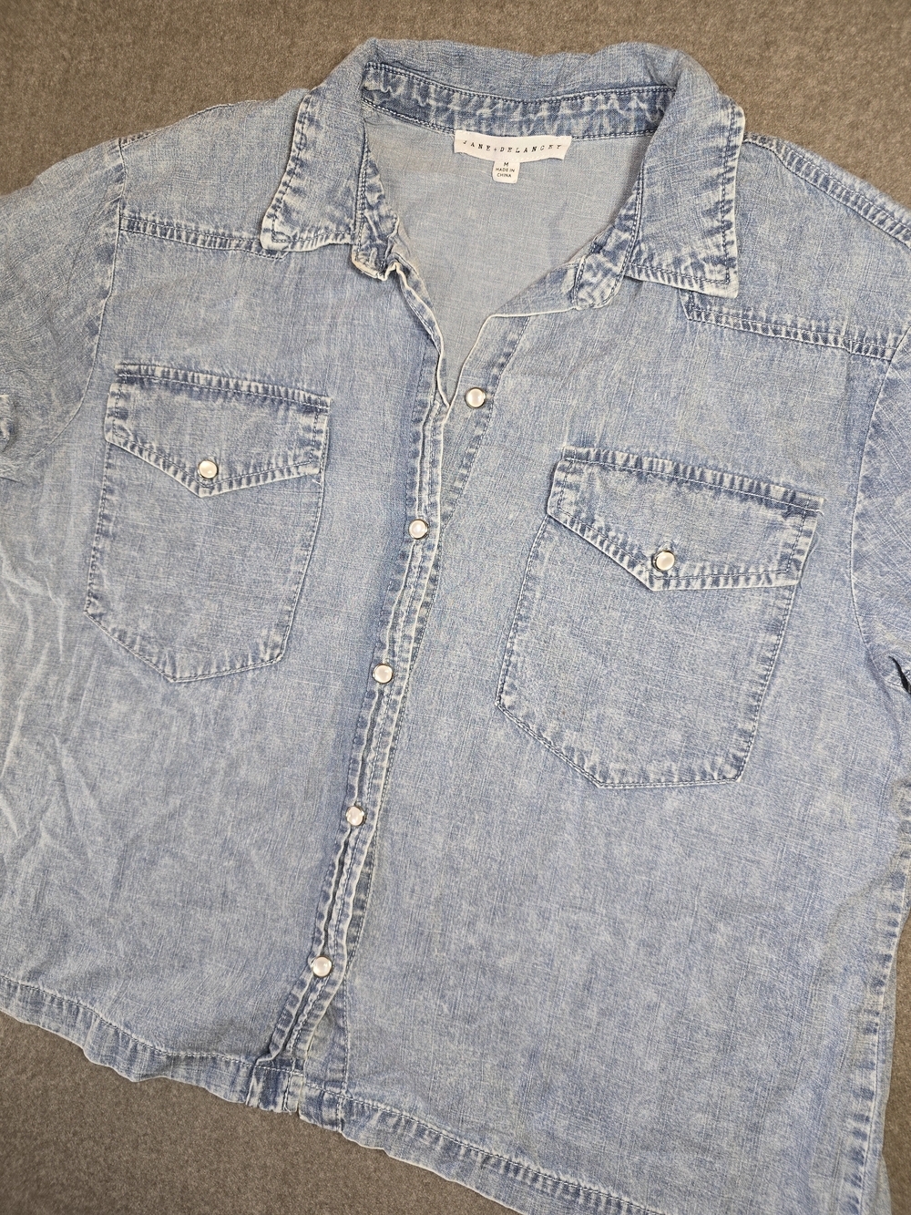 Jane + Delancey Light Blue Denim Button-Down Shirt Women's Med